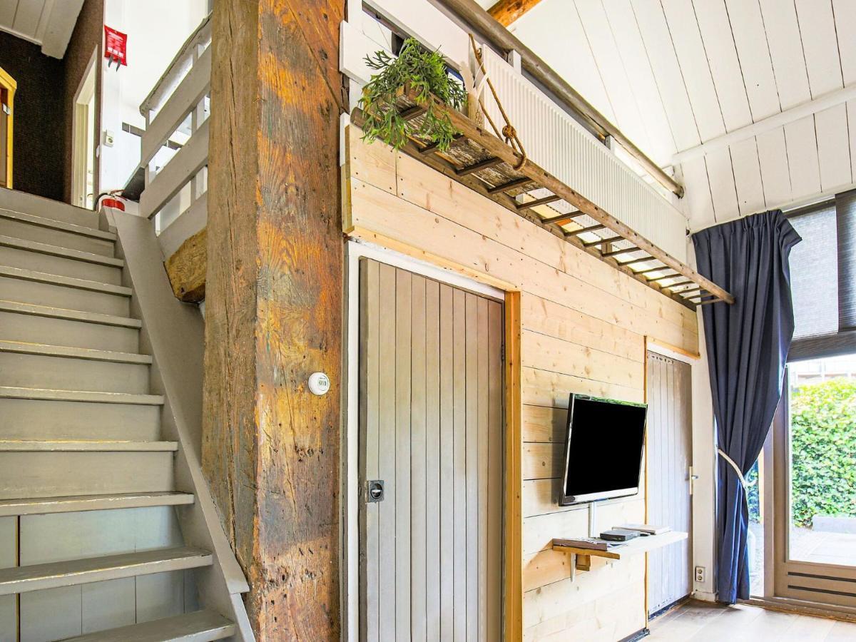 Traditional Farmhouse In Egmond Aan Den Hoef With Sauna Villa Rinnegom Exterior photo